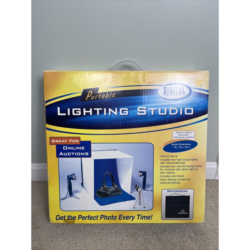 Digital Concepts Portable Lighting Studio 16x16x16” w/ Accessories Open Box